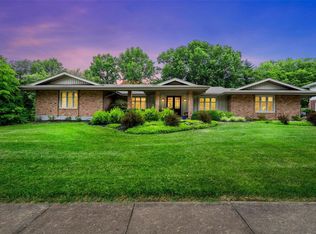 1641 Lochcrest Dr, Chesterfield, MO 63017