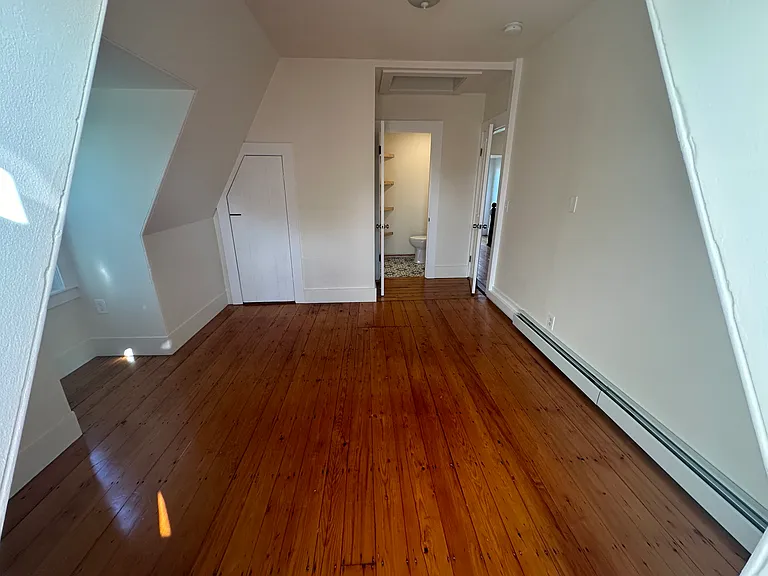 Virginia St — Photo 2