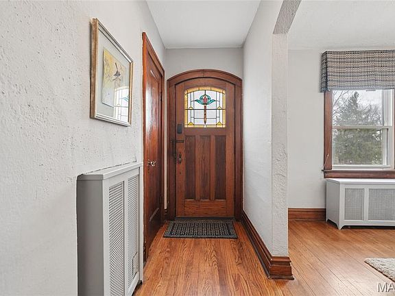 2nd image of 7106 Stanford Ave