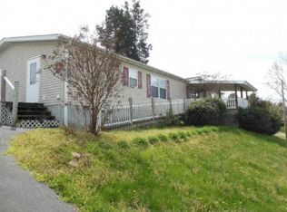 1141 Ridge Ct, Jonesborough, TN 37659