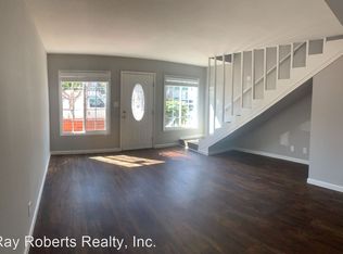 126 Melody Ln #132, Costa Mesa, CA 92627