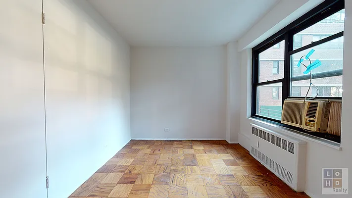 Sold by LoHo Realty | media 6