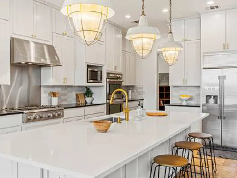 River Oaks Dr — Photo 12