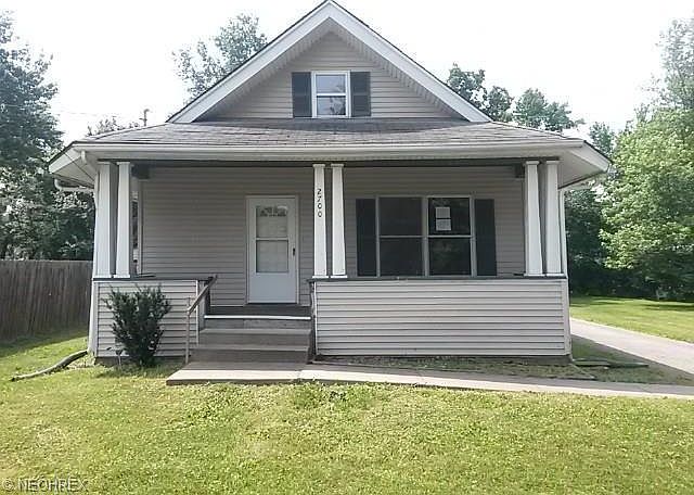 1st image of 2700 Orchard Ave SE
