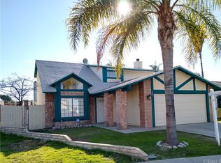 587 Coolidge Ave, Hemet, CA 92543