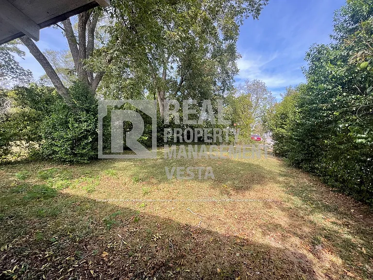 2409 Beech Ave — Photo 11