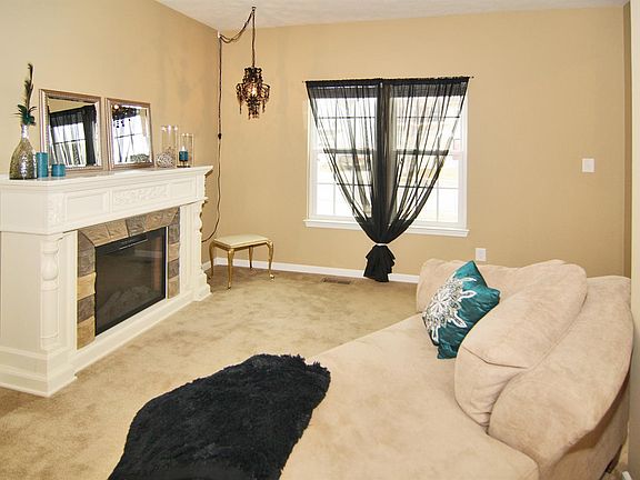 5th image of 15143 Harmon Pl