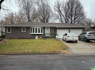 527 E 17th St, Spencer, IA 51301