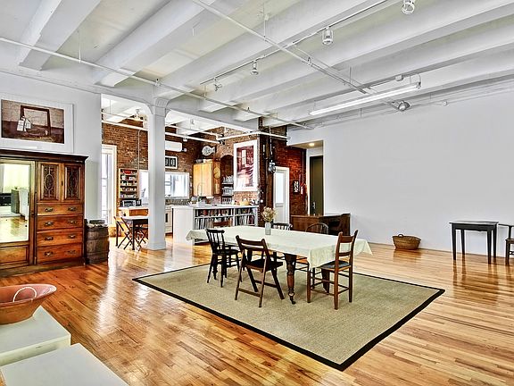 2nd image of 148 Greene St APT 5E