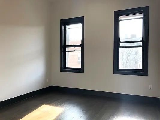 Rented by Rennit Inc. | media 32