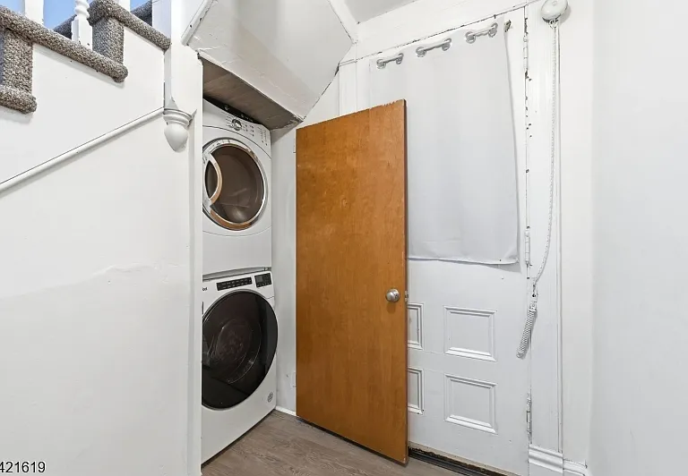 104 Maple Ave #2 — Photo 5