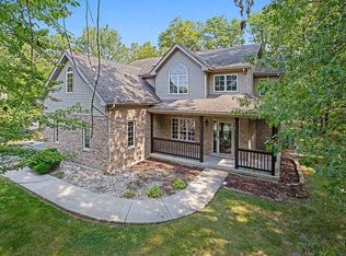 24915 S Creekside Ct, Crete, IL 60417