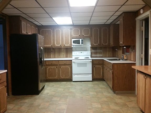 Huge Kitchen, open area
