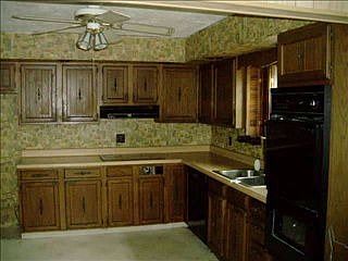 3rd image of 1005 Barberry Ln