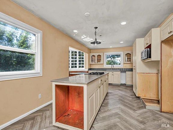 5th image of 315 N White Cottage Road N