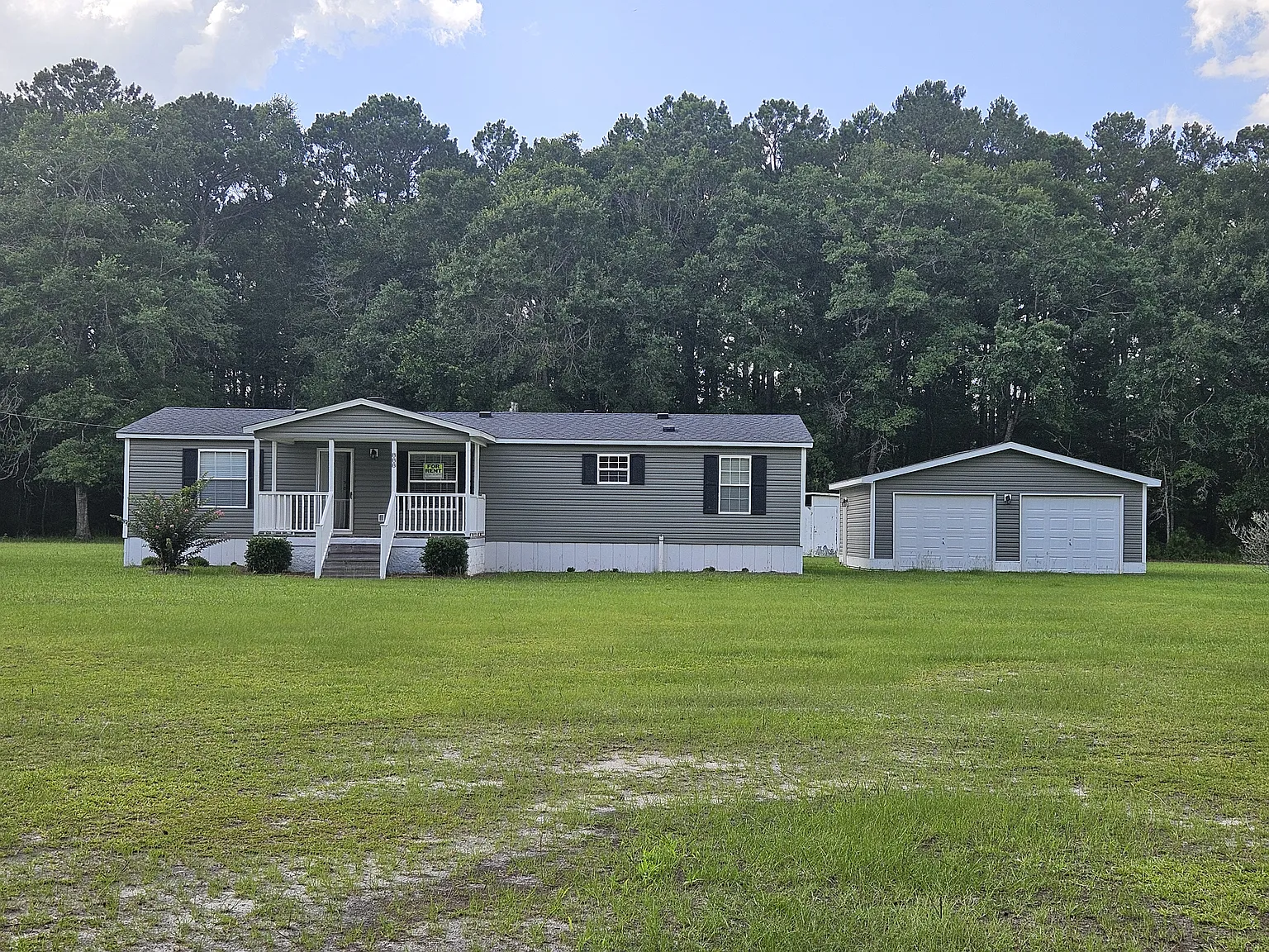 3 bed, 1650 sqft, $2,500 — Photo 1