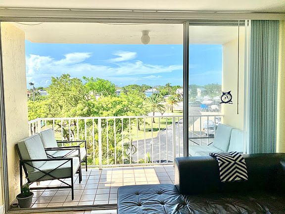 4th image of 88540 Overseas Hwy APT 203