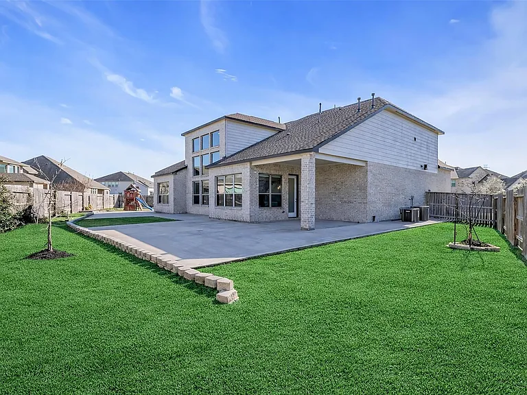 2718 Newbury Island Ln — Photo 24