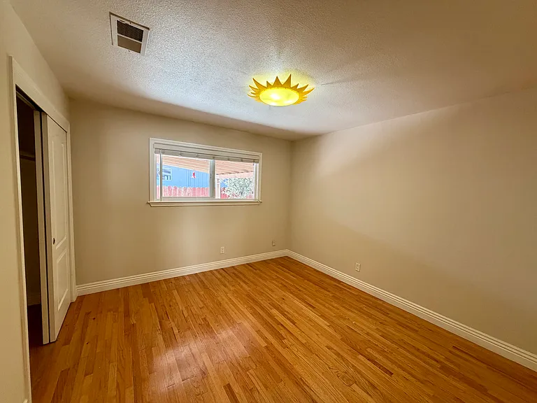 4456 Gibraltar Dr — Photo 9