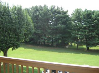 100 Oakcrest Cir, Bristol, VA 24201