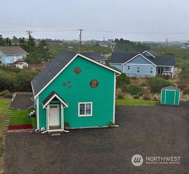 1st image of 981 Sand Dollar Court SW