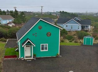 981 Sand Dollar Ct SW, Ocean Shores, WA