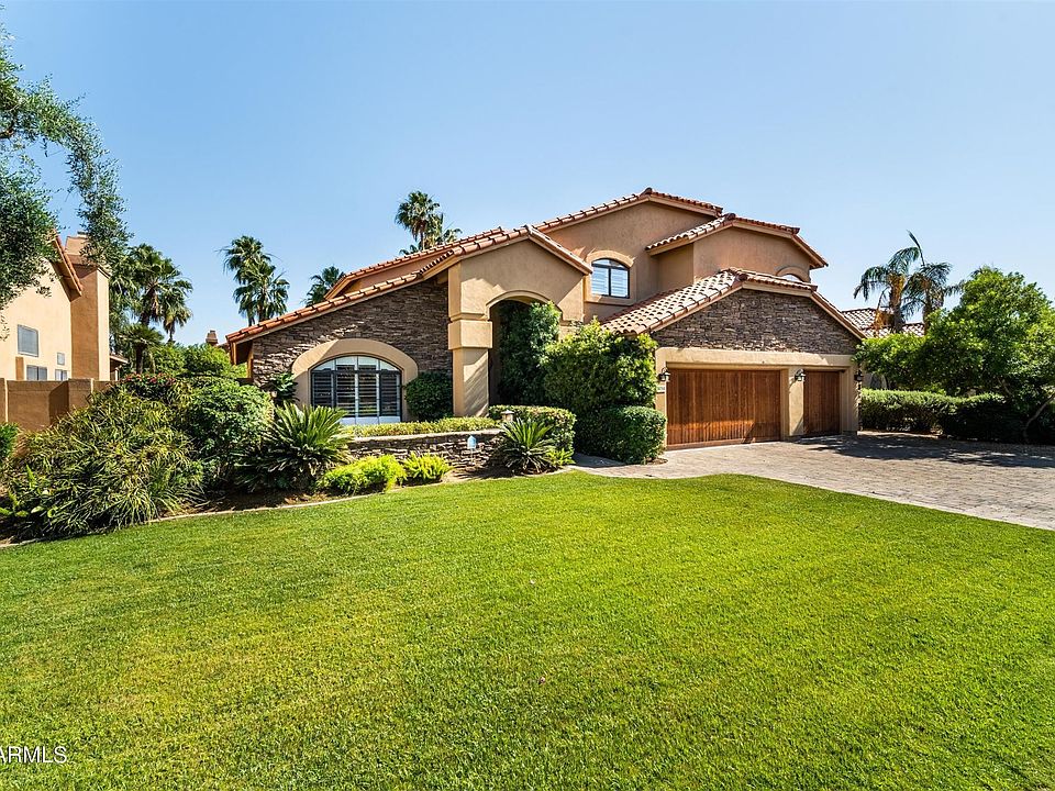 1st image of 10743 E San Salvador Dr