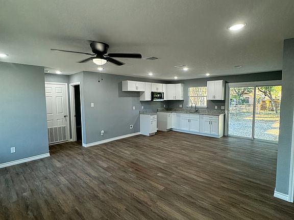 Spacious Kitchen Area