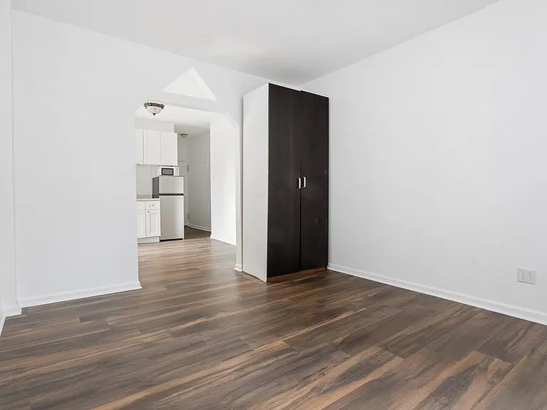 172 Delancey St #4B — Photo 6