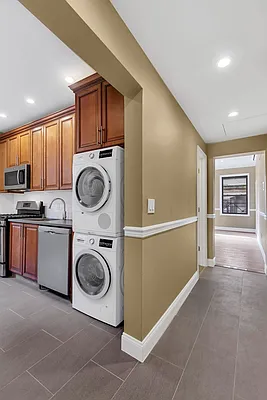 Rented by Cooper & Cooper Real Estate | media 17