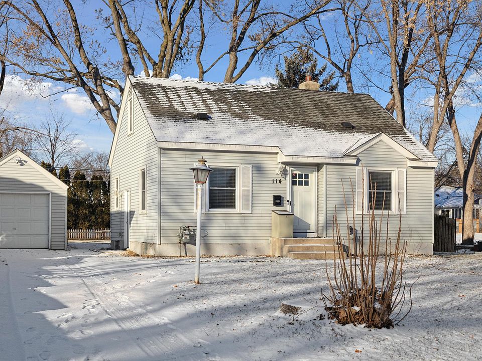 1st image of 114 Oak Glen Dr