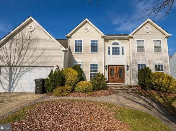 39 Tynemouth Dr, Lumberton, NJ 08048