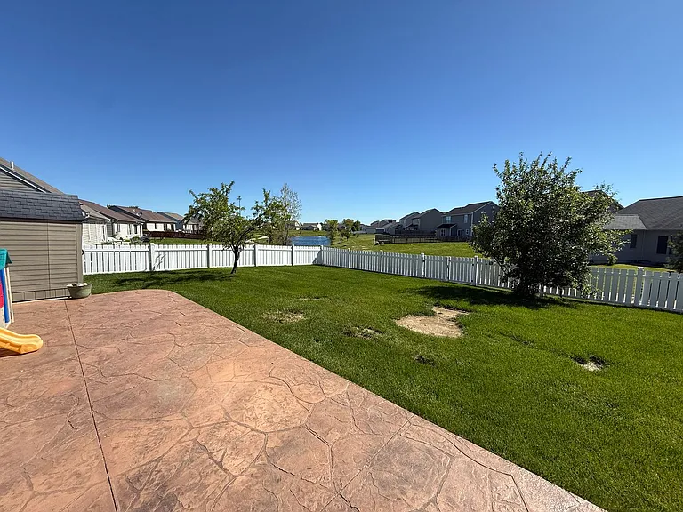 611 River Rock Pass — Photo 28
