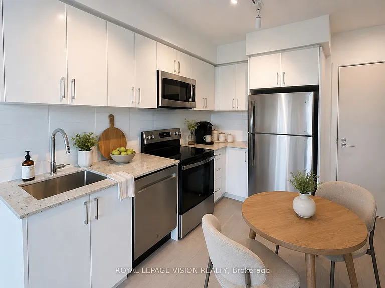 4010 Eglinton Ave W #501 — Photo 7