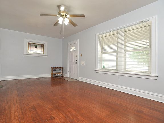 5th image of 3859 Bingham Ave