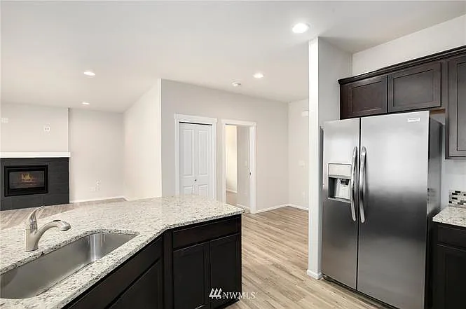 2730 Saga Ct NE — Photo 18