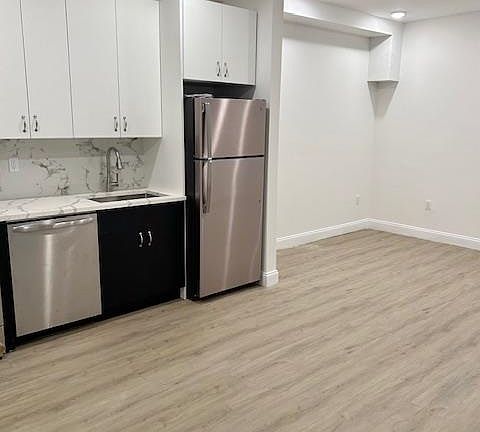 2nd image of 785 Newark Ave Floor 2