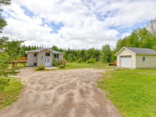 1549 Zion Line, Whitewater Region, ON K0J 1C0