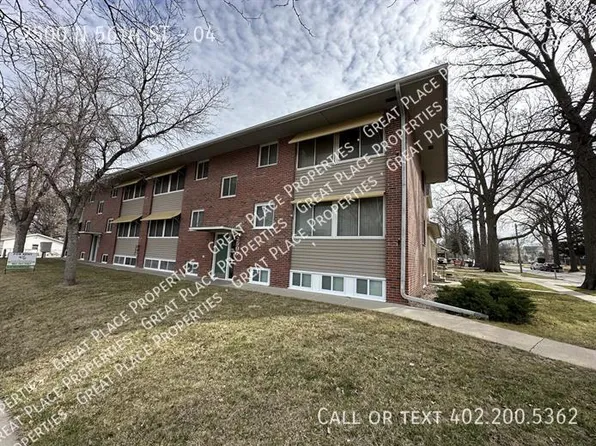 2500 N 56th St APT 4, Lincoln, NE 68504