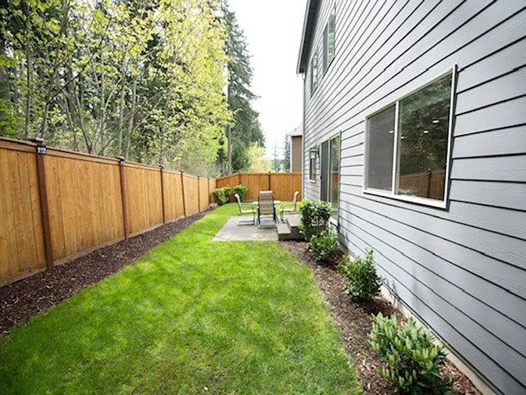 1118 Swan Loop — Photo 19