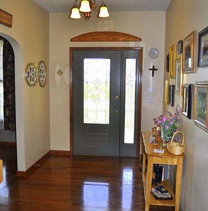 Foyer to greet your guests