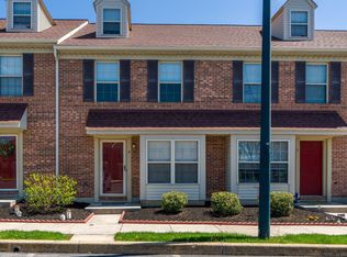 4 Acorn Blvd, Lancaster, PA 17602