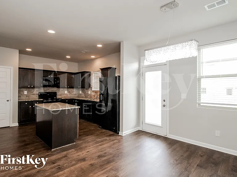 11848 Lovejoy Crossing Blvd — Photo 5
