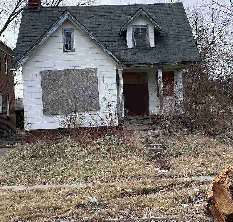 9645 Manor