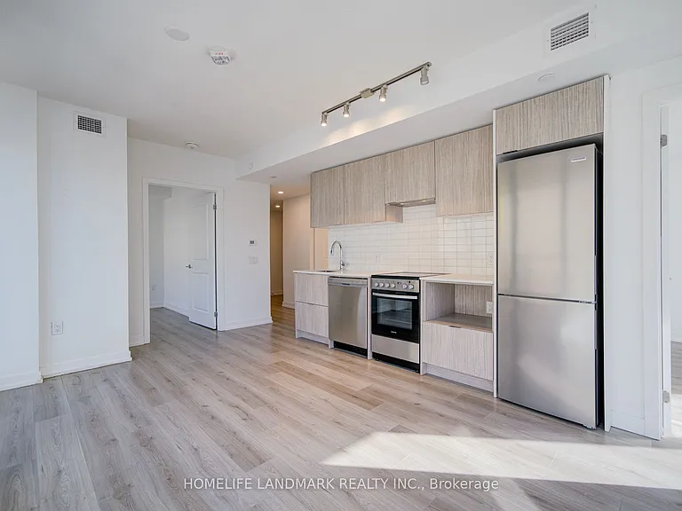 395 Bloor St E #2302 — Photo 10