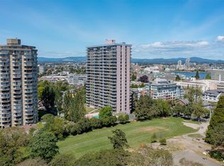 647 Michigan St #1008, Victoria, BC V8V1S9