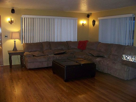 living room. upgraded lighting