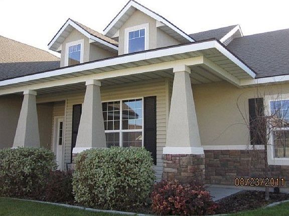 2nd image of 646 Sunbeam Dr