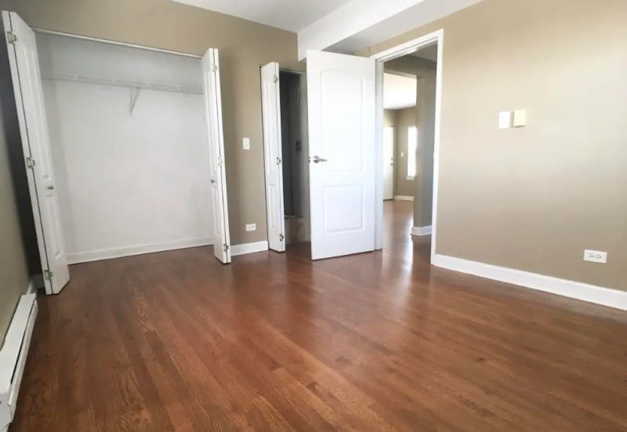 2 bed, 900 sqft, $1,950 — Photo 4