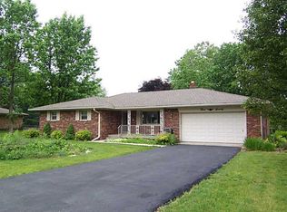 370 Shadow Hill Dr, Greenwood, IN